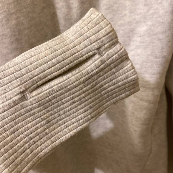 Alo yoga white fleece turtleneck size S - Picture 4 of 4